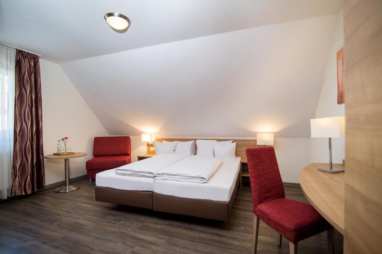Hotel-Gasthof Neue Post Leutershausen  Dış mekan fotoğraf