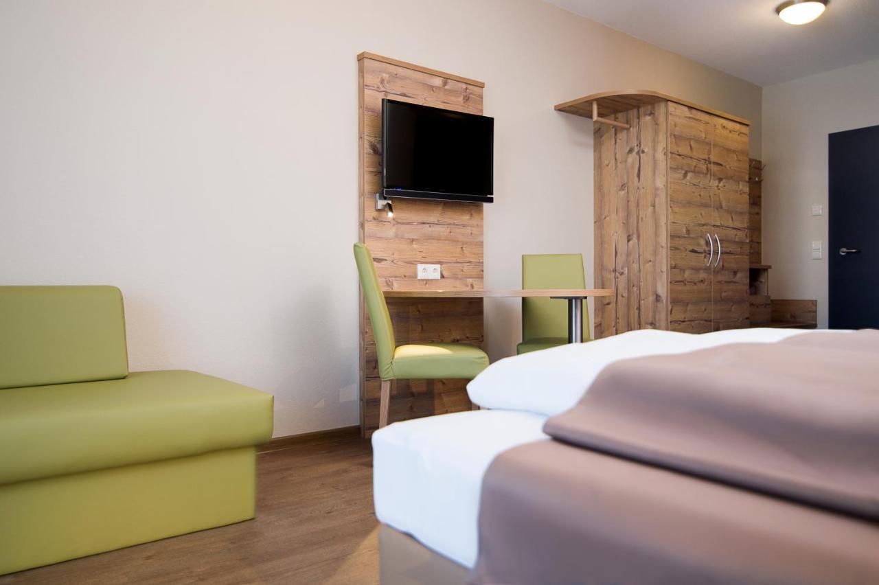Hotel-Gasthof Neue Post Leutershausen  Dış mekan fotoğraf
